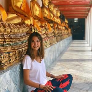 Meet your Posher, Ofelia